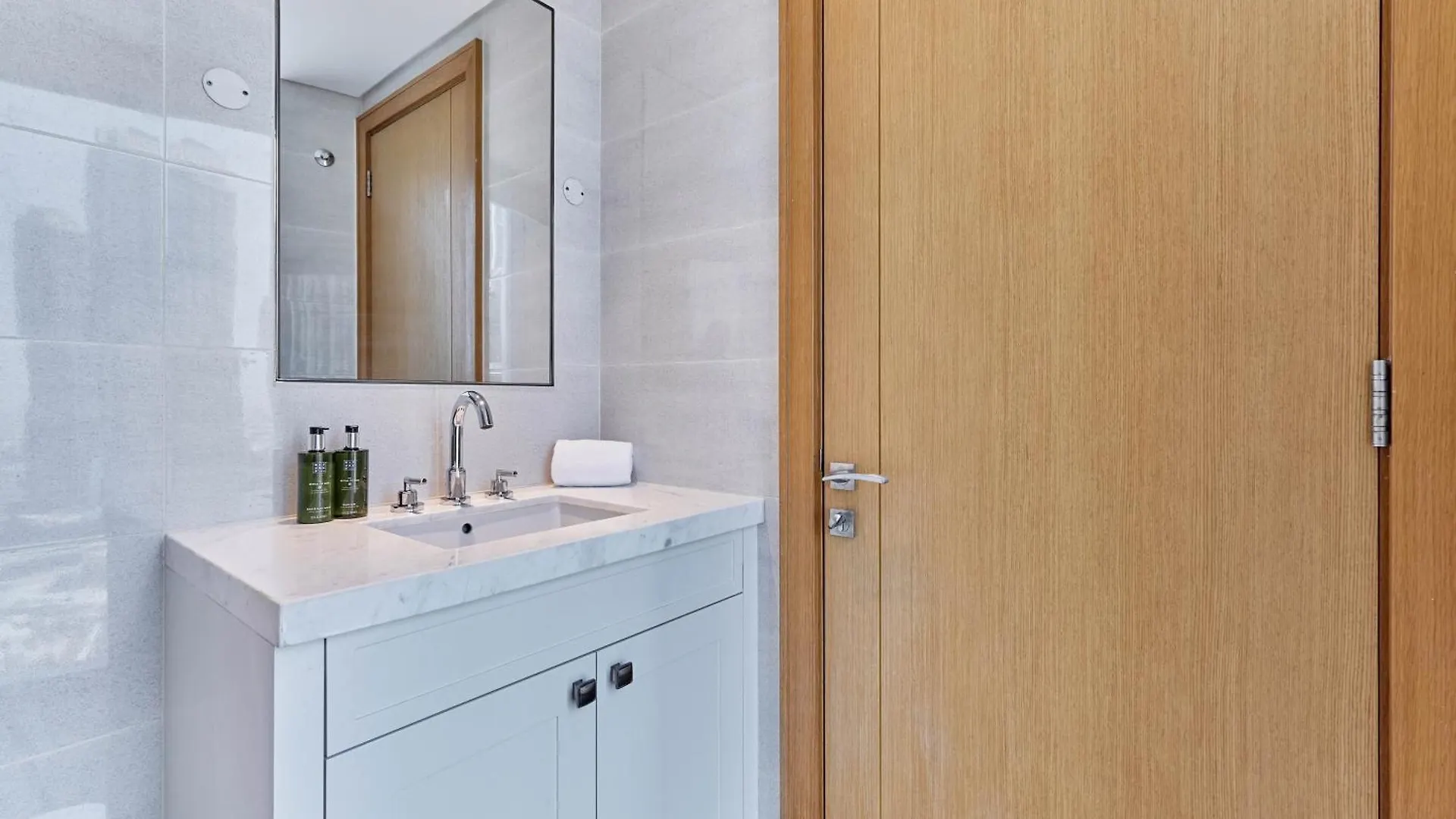 Apartment Bnbmehomes - Opera Grand Dubai United Arab Emirates