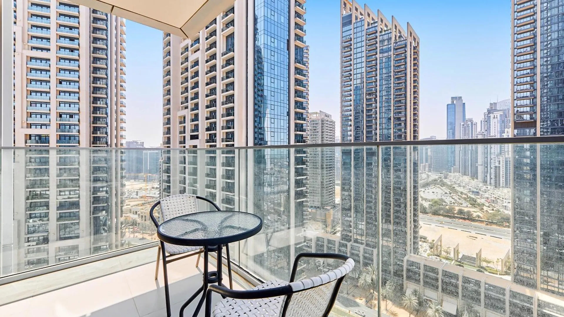Bnbmehomes - Opera Grand Dubai Apartment