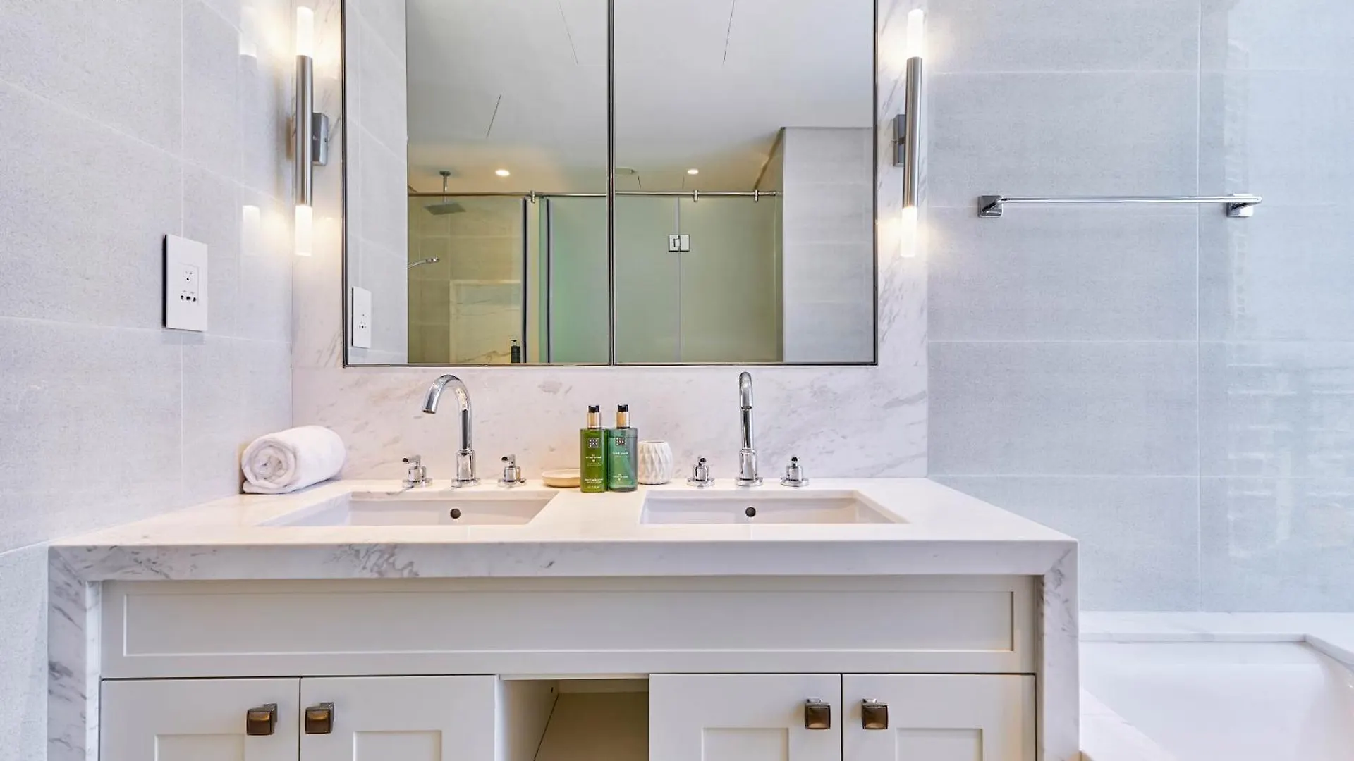 Bnbmehomes - Opera Grand Dubaj